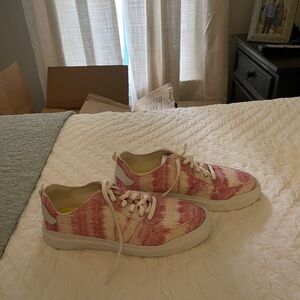 Cole Haan Size 9  Pink/White Tennis Shoes/Tennis Shoe EUC